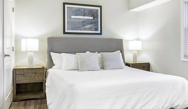 Landing | Spectacular 1BD, Courtyard, Gym