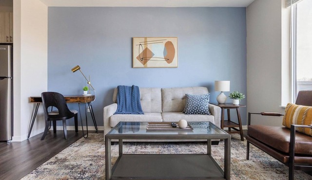 Landing | Spectacular 1BD, Gym, Pool
