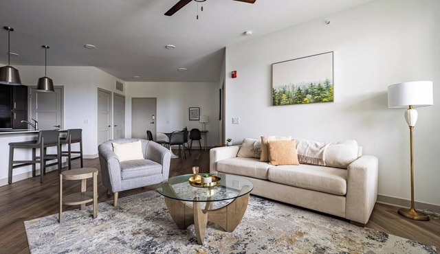 Landing | Spectacular 2BD, Pool, Rooftop Lounge