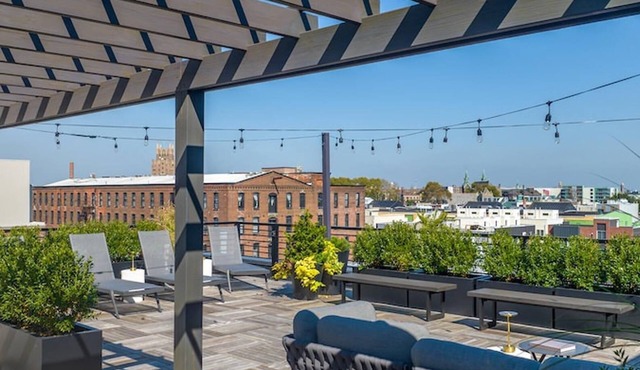 Landing | Spectacular 1BD, Rooftop Lounge