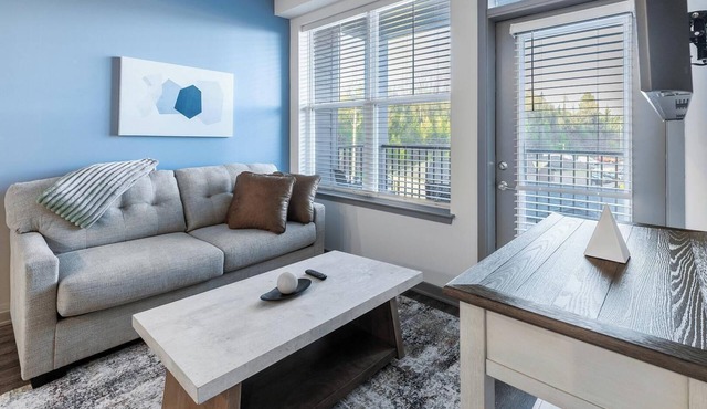 Landing | Spectacular 1BD, Clubhouse, Courtyard