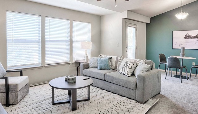 Landing | Spectacular 1BD, Gym, Clubhouse