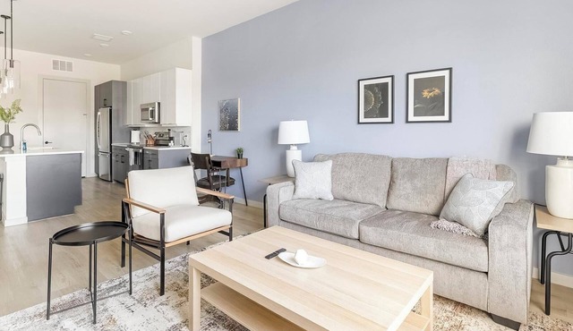 Landing | Spectacular 1BD, Gym, Pool