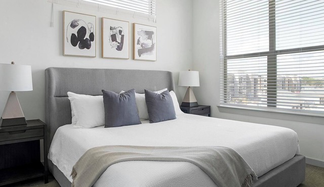 Landing | Spectacular 1BD, Yoga Studio, Clubhouse