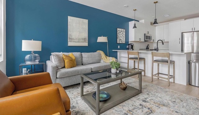 Landing | Spectacular 1BD, Gym, Rooftop Lounge