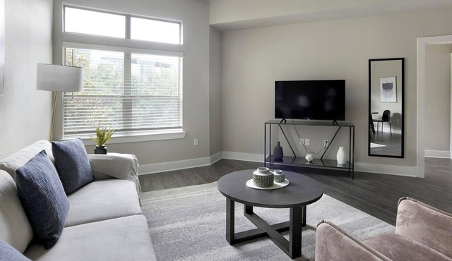 Landing | Spectacular 1BD, Gym, Clubhouse