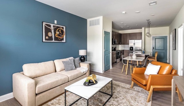 Landing | Spectacular 1BD, Pool, Gym
