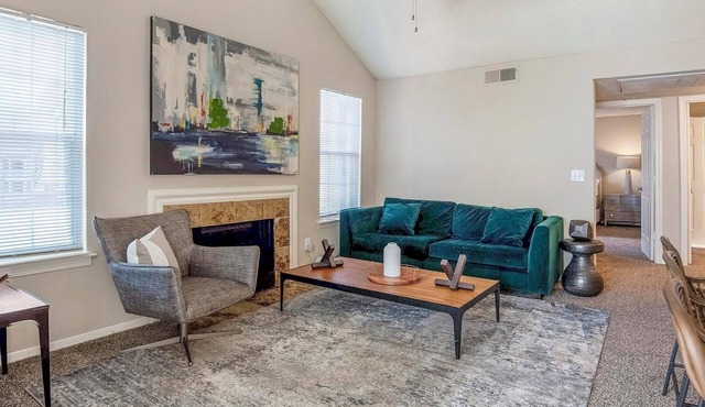 Landing | Spectacular 1BD, Tennis Court, Pool