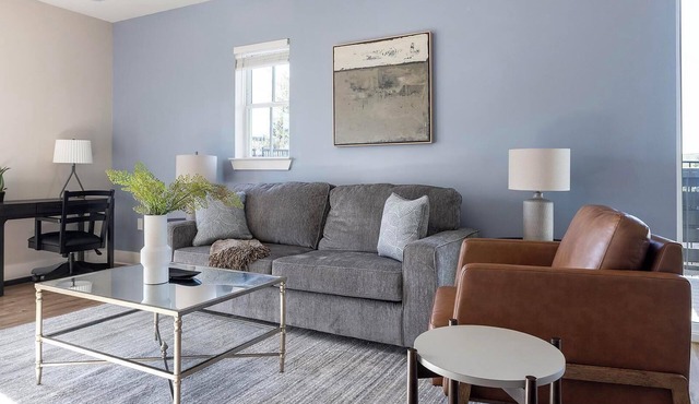 Landing | Spectacular 1BD, Pool, Clubhouse