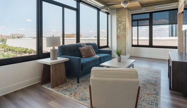 Landing | Spectacular 2BD, Gym, Game Room