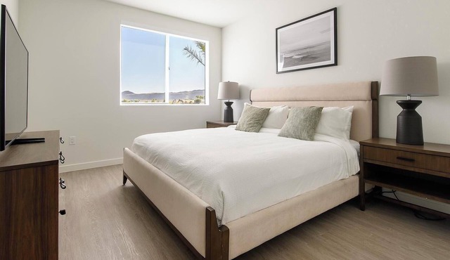 Landing | Spectacular 2BD, Gym, Clubhouse