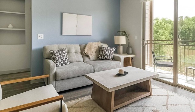 Landing | Spectacular 2BD, Gym