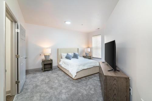Landing Spectacular 2BD Gym Clubhouse