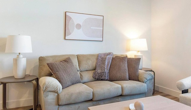Landing | Spectacular 2BD, Clubhouse, Gym