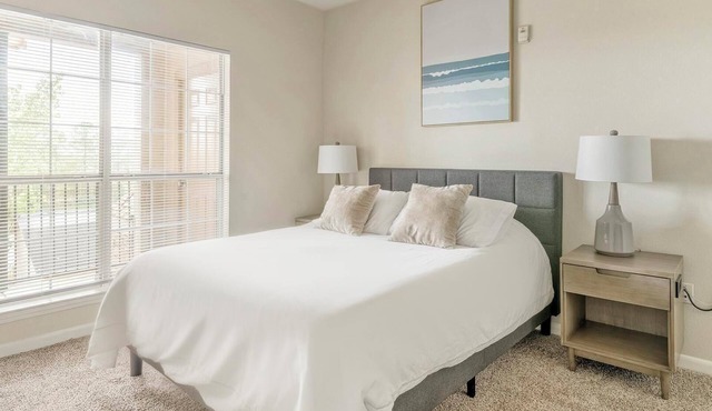 Landing | Spectacular 2BD, Gym, Clubhouse