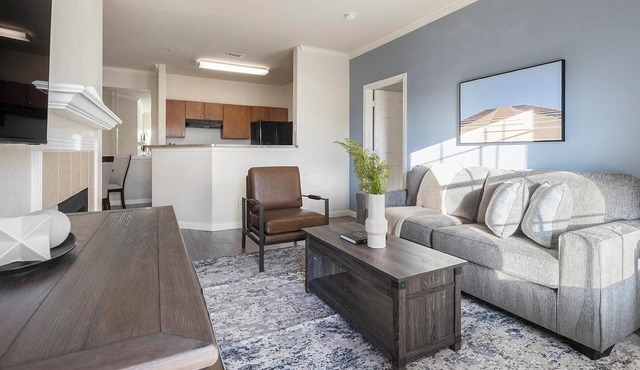 Landing | Spectacular 2BD, Clubhouse, Courtyard