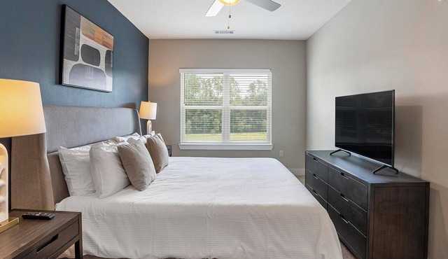 Landing | Spectacular 2BD, Gym