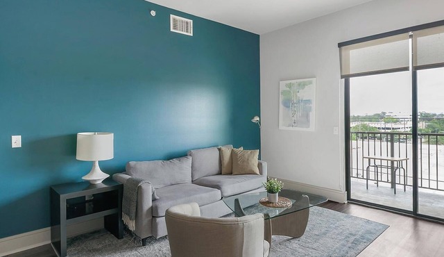 Landing | Spectacular 2BD, Pool, Gym