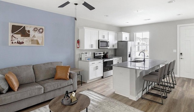 Landing | Spectacular 2BD, Clubhouse, Gym