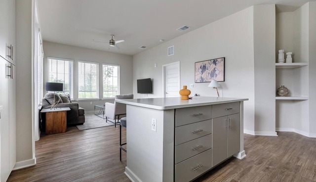 Landing | Spectacular 2BD, Gym, Clubhouse