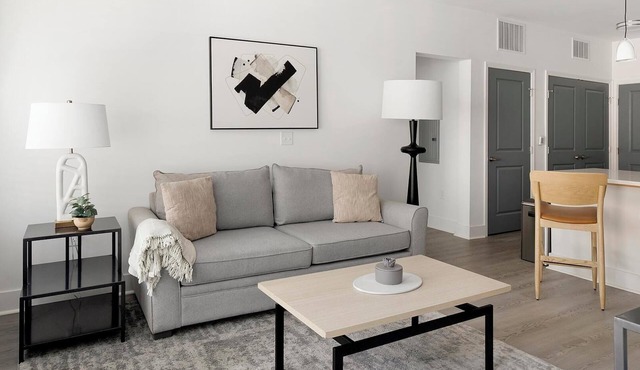 Landing | Spectacular 2BD, Gym, Pool