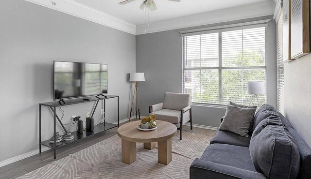 Landing | Spectacular 1BD, Gym, Pool