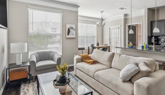 Landing | Spectacular 1BD, Pool, Gym