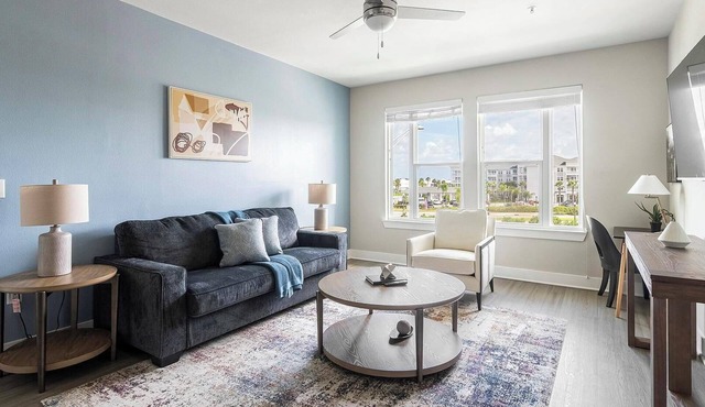 Landing | Spectacular 2BD, Gym