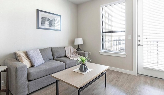Landing | Spectacular 1BD, Pool, Rooftop Lounge