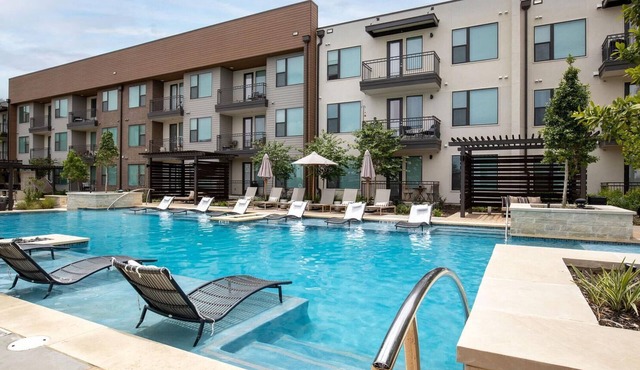 Landing | Spectacular 1BD, Clubhouse, Pool