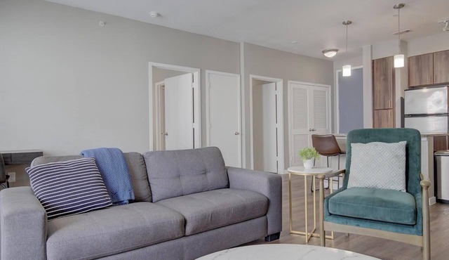 Landing | Spectacular 2BD, Courtyard, Pool
