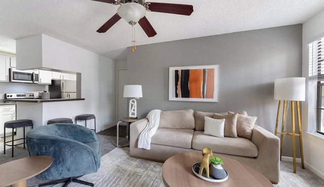 Landing | Stunning 1BD, Gym, Courtyard