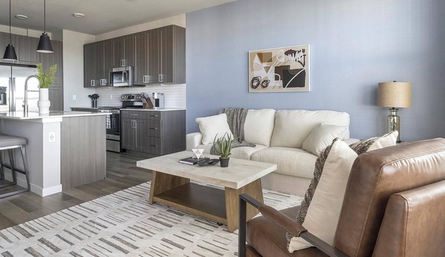 Landing | Stunning 1BD, Game Room, Gym