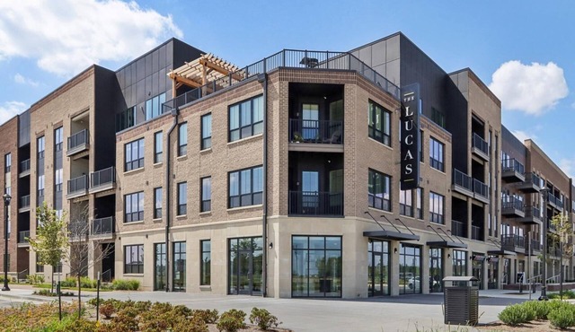 Landing | Stunning 1BD, Pool, Rooftop Lounge