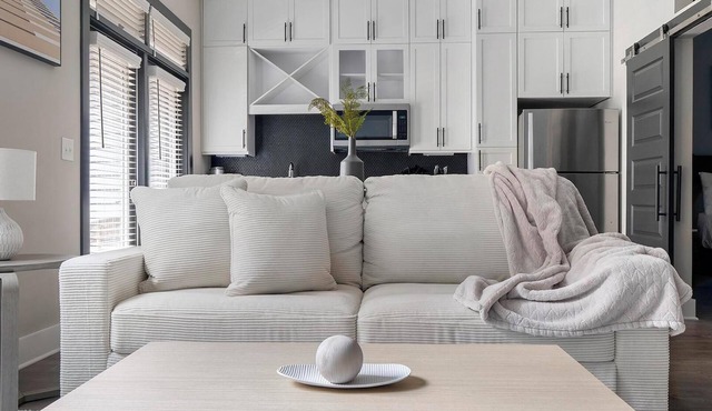 Landing | Stunning 1BD, Clubhouse, Gym