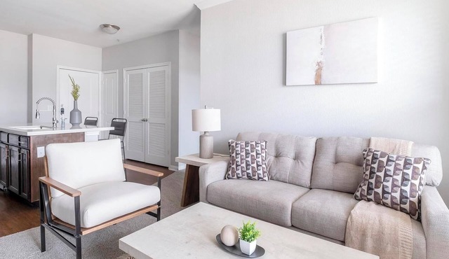 Landing | Stunning 1BD, Clubhouse, Gym