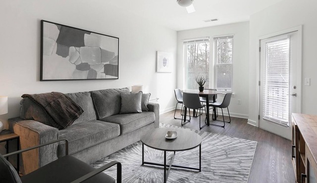 Landing | Stunning 1BD, Clubhouse, Yoga Studio