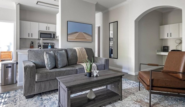 Landing | Stunning 1BD, Courtyard, Clubhouse