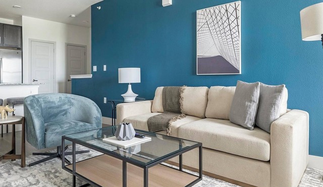 Landing | Stunning 1BD, Gym, Pool