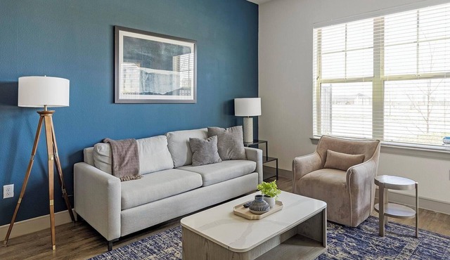 Landing | Stunning 1BD, Gym, Clubhouse