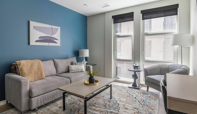 Landing | Stunning 1BD, Gym, Rooftop Lounge
