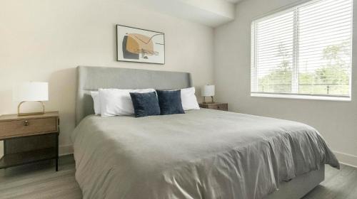 Landing Stunning 1BD Gym Clubhouse