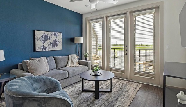 Landing | Stunning 1BD, Gym, Yoga Studio