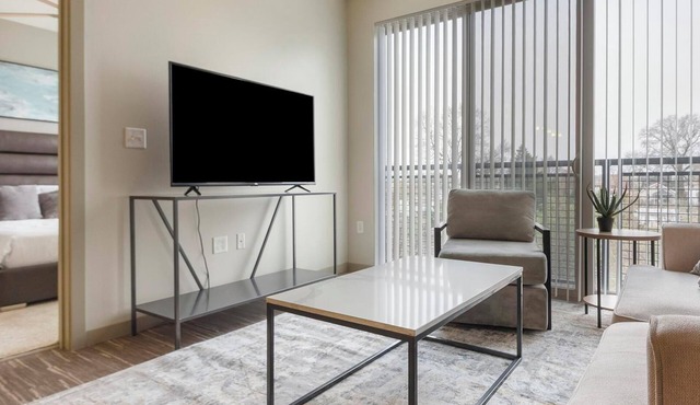 Landing | Stunning 1BD, Pool, Courtyard