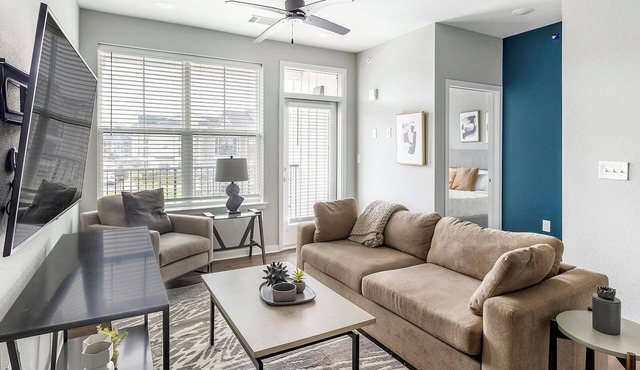 Landing | Stunning 1BD, Pool, Gym