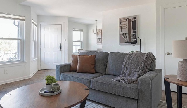 Landing | Stunning 1BD, Tennis Court, Pool