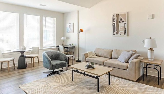 Landing | Stunning 1BD, Clubhouse, Gym