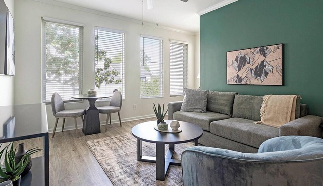 Landing | Stunning 1BD, Courtyard, Pool