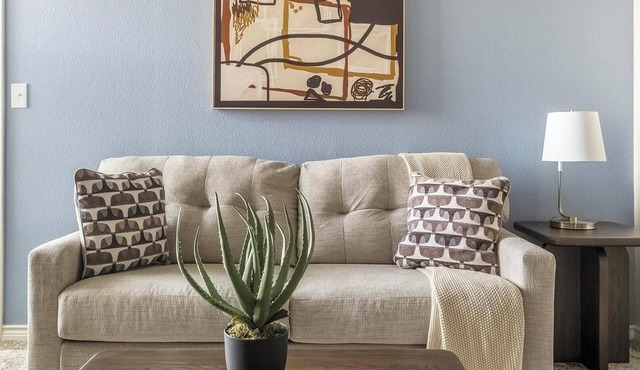 Landing | Stunning 2BD, Clubhouse, Gym