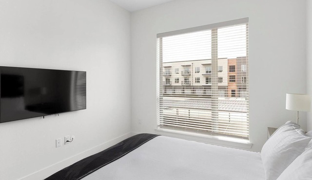 Landing | Stunning 2BD, Courtyard, Pool